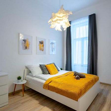 Wave - 3 Bedroom Apt In Center Budapesta Exterior foto